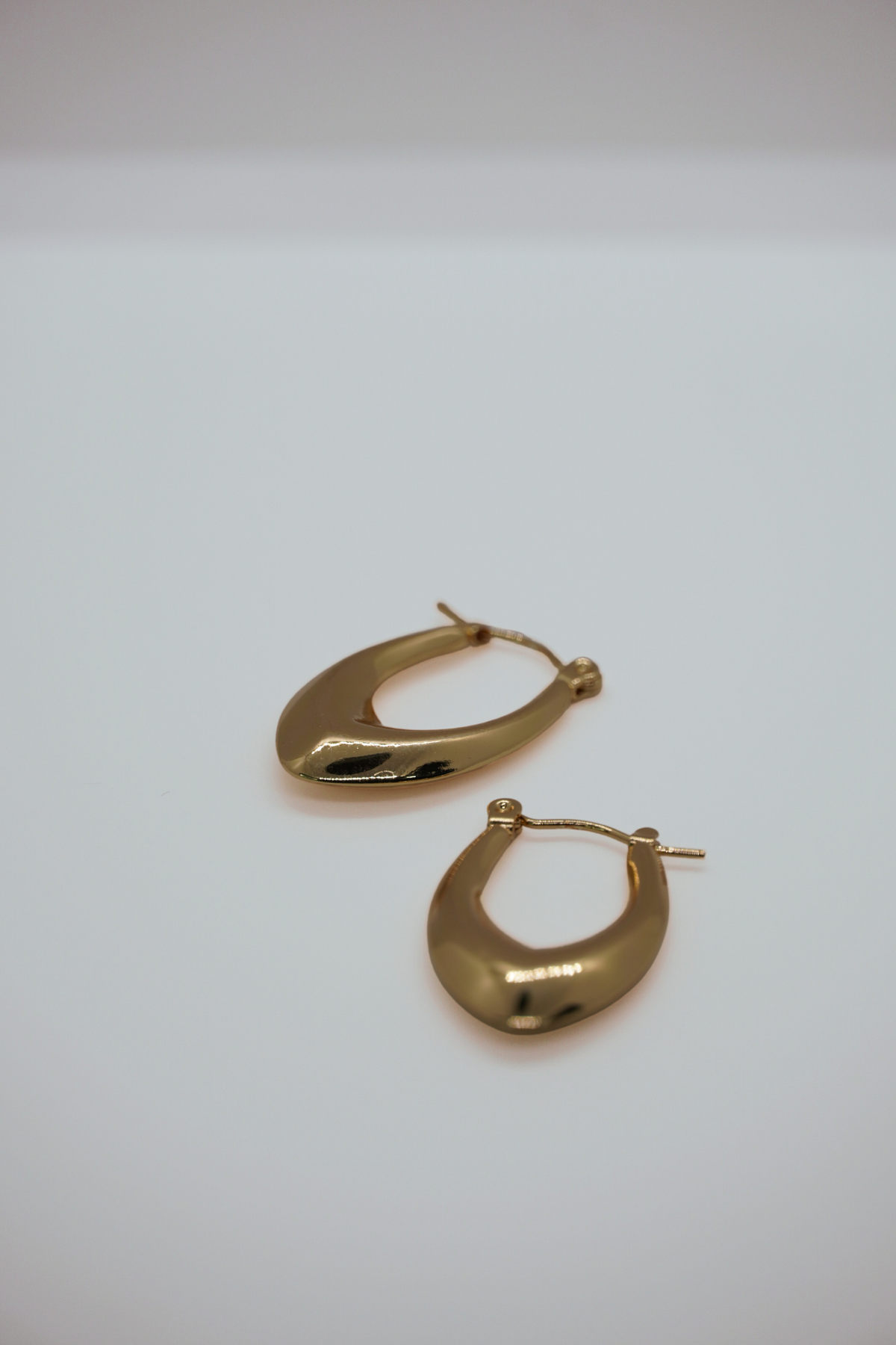 Stylish Hoop Earrings von arya store